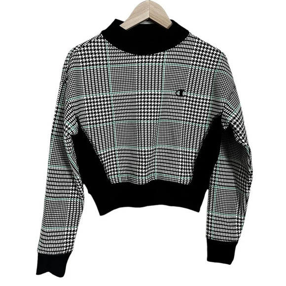 Champion Sweaters - Champion • Plaid Cropped Sweater